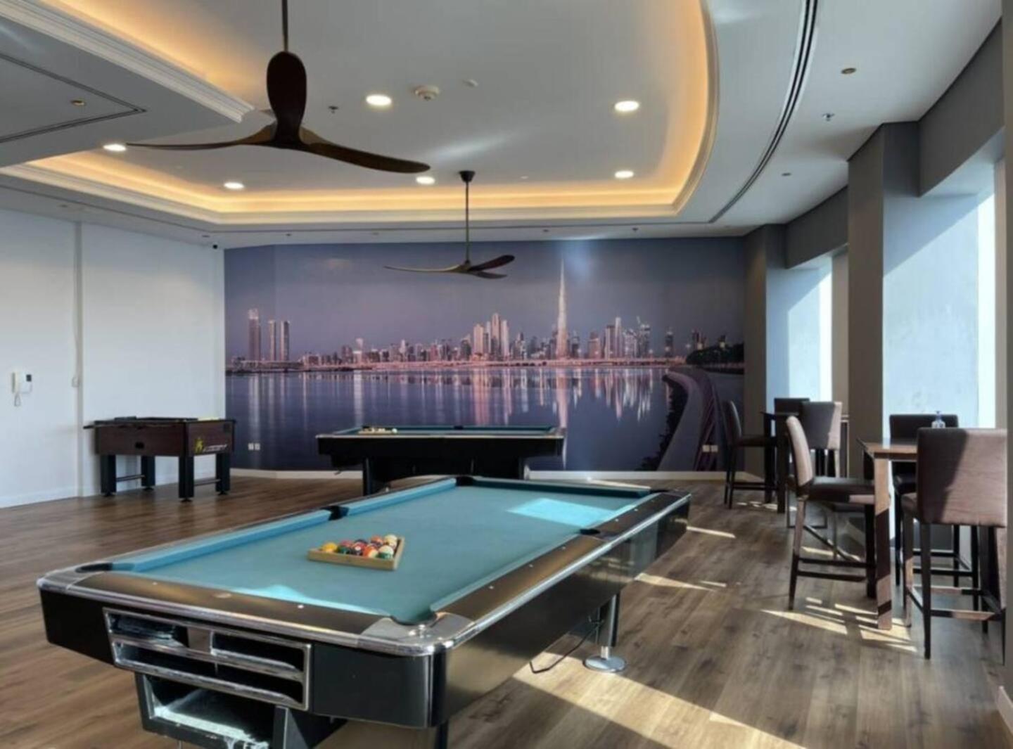Sea & Palm View Elegant 1 Bedroom Apartment Dubai Esterno foto