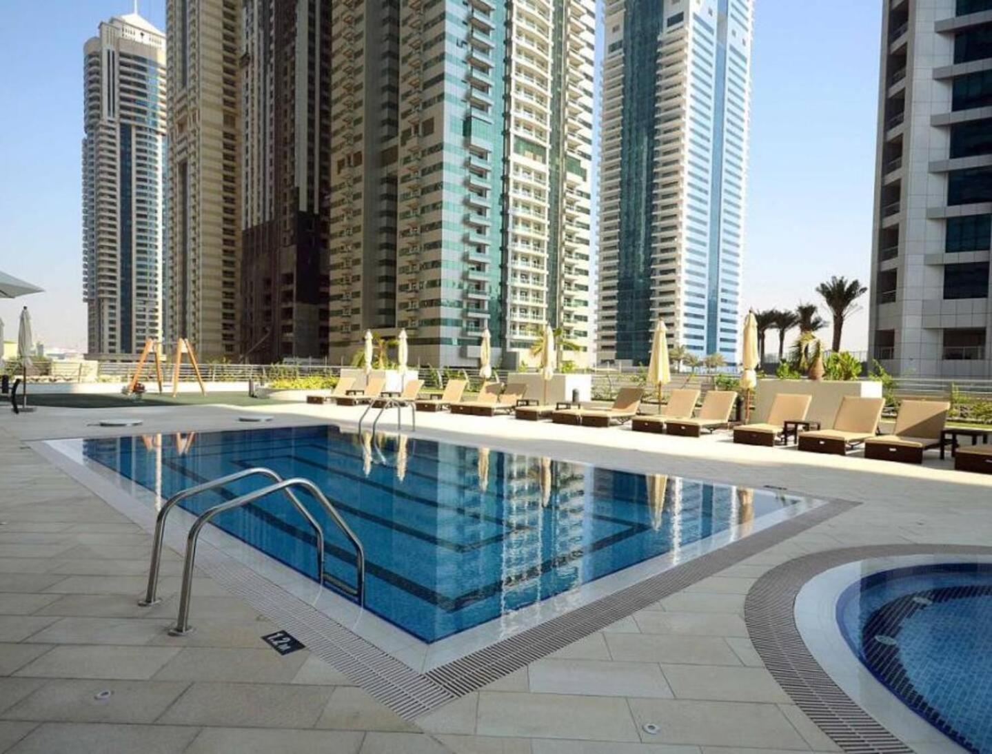 Sea & Palm View Elegant 1 Bedroom Apartment Dubai Esterno foto