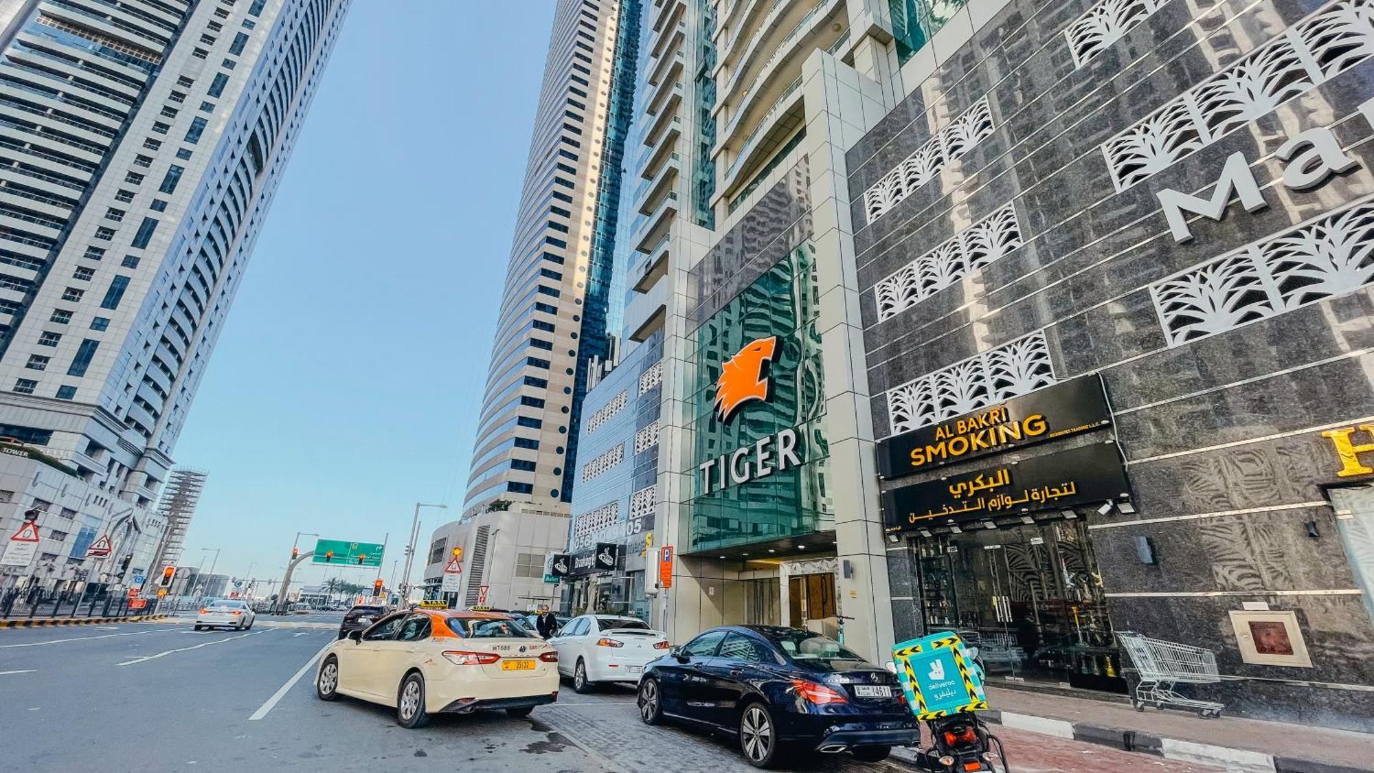 Sea & Palm View Elegant 1 Bedroom Apartment Dubai Esterno foto